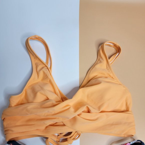 CUPSHE Women's Bikini Swimsuit Front Cross Lace Up Twos size S NWT - Picture 4 of 12